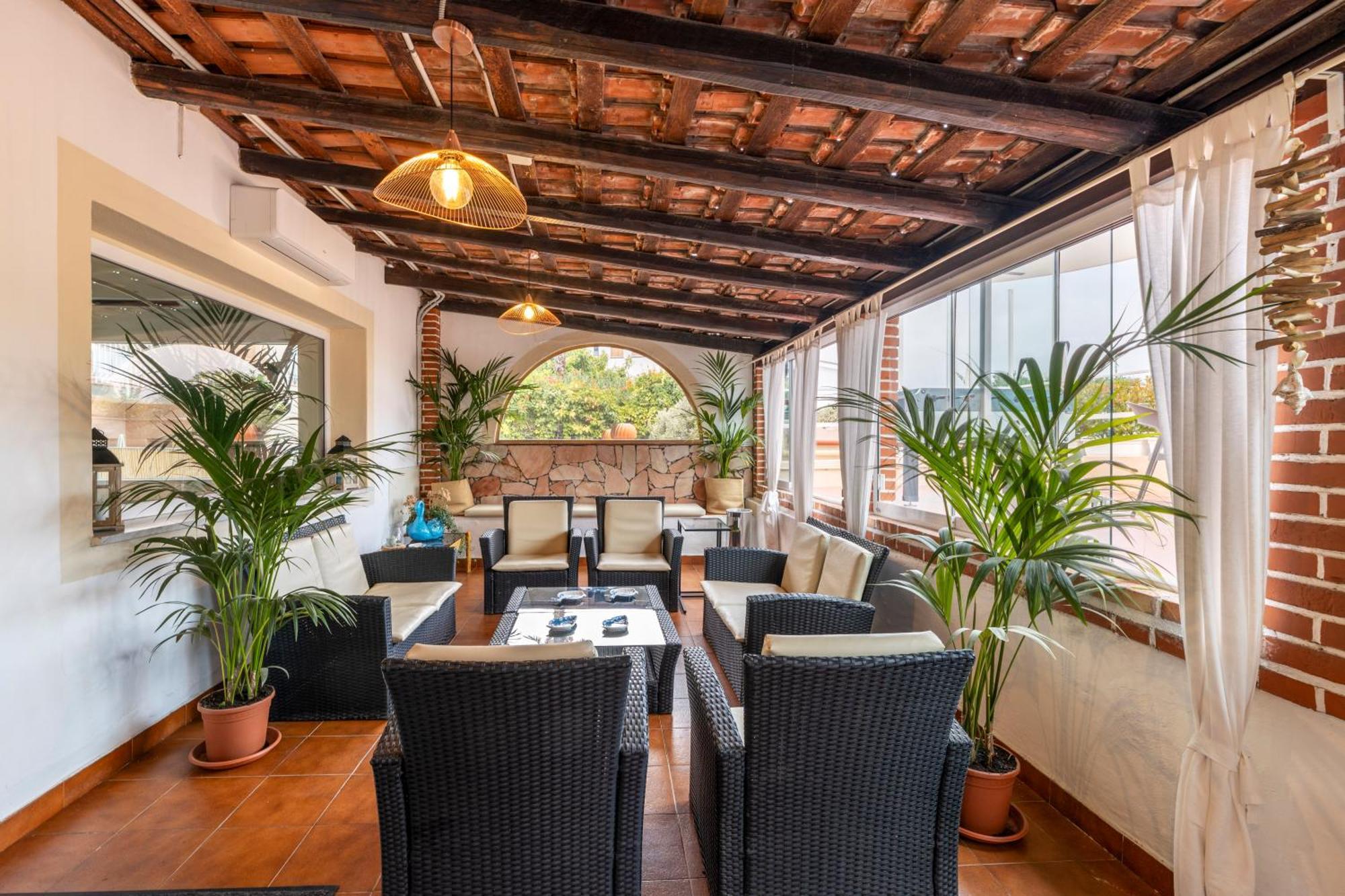 Residence Villa Giardini 3*